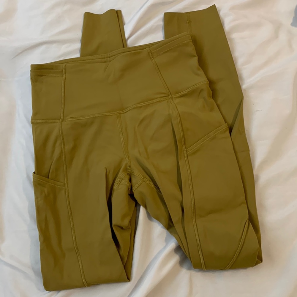 Fast and free leggings